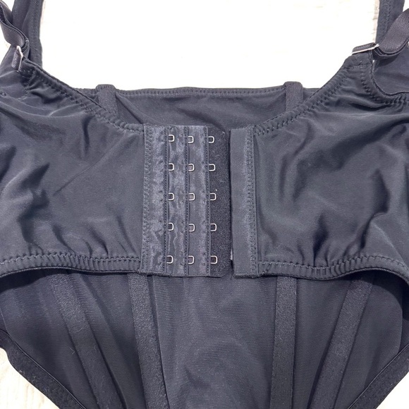 Urban Outfitters Out From Under Lovestruck Micro Corset in Black Size Small - Picture 10 of 13